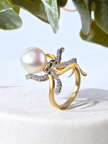 Серебряное кольцо